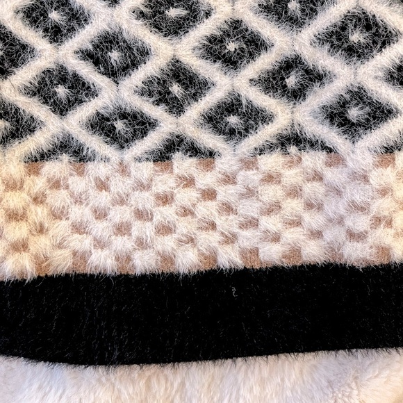 Cyrus Dover Crewneck Sweater Black White Geometric Size S - Picture 5 of 6